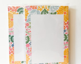 Leuke bloemen notitieblok | Kladblok met bloemenrand | veelkleurig | stationair | schrijfblok | afscheurbaar notitieblok | handgetekend | leuk kleurrijk vrolijk