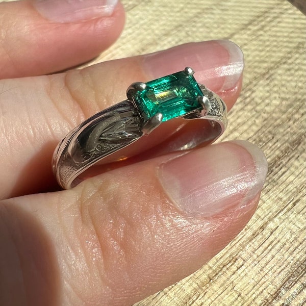 Smaragd Ring mit Gravur Band Labradorit Sterling Silber 925