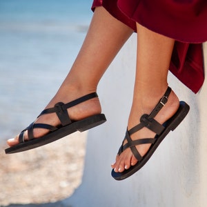 Griekse sandalen, leren sandalen, damessandalen, strappy sandalen, zomerschoenen, handgemaakte sandalen, enkelsandalen, zwarte saandalen, MELITI