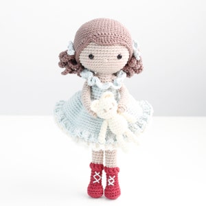La Crocheteria • NOEMI • crochet pattern • Amigurumi crochet pattern •