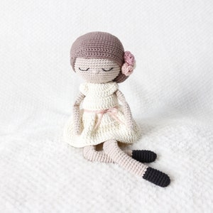 La Crocheteria • JIMENA • Crochet pattern • Amigurumi crochet pattern •