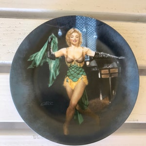 Collectible Marilyn Monroe plate &#39;Bus Stop&#39;.