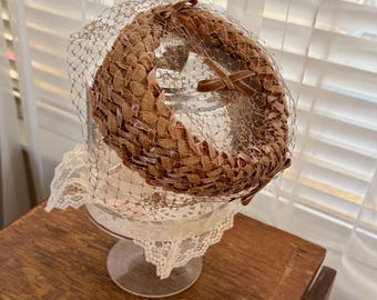 1950 Bronze/brown weaved pillbox women’s hat with net.