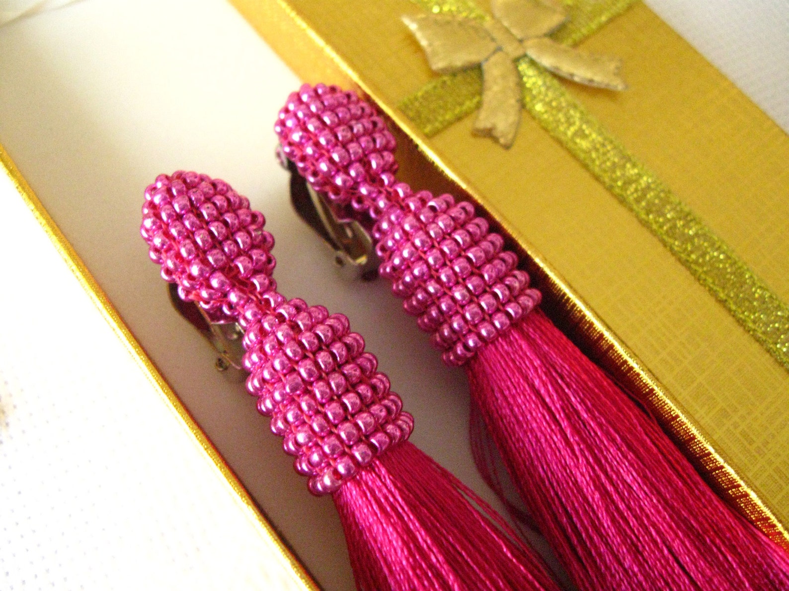 Hook Earring Saaras Fuchsia - Elk Accessories main image 1