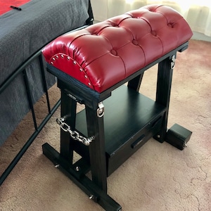 Sitzbank andeutend, Glory Saddle Rider mit Zahnradkiste