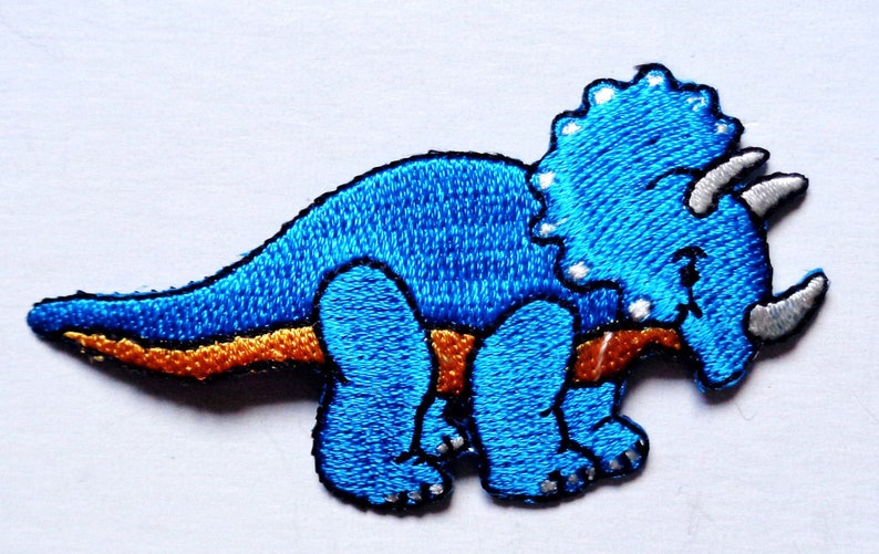 Embroidered Iron-On Applique TRICERATROPS Dinosaur 3 x 1+1//2 inch