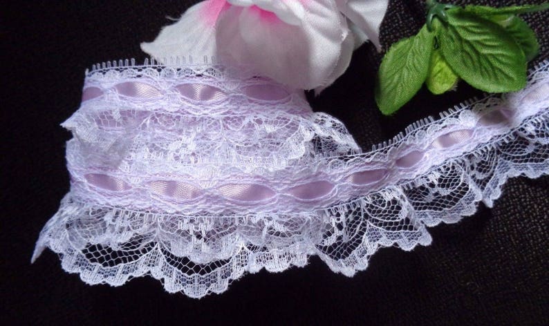 Ruffled Lace 1+1//8 inch black color selling by the yard