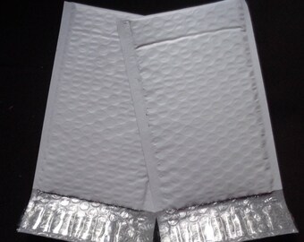 10-Poly Bubble Padded Envelopes Mailers size 5x7 1/2 ( usable space 4 x 7 inch)