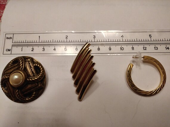 3 pair Vintage Costume Earrings - image 8