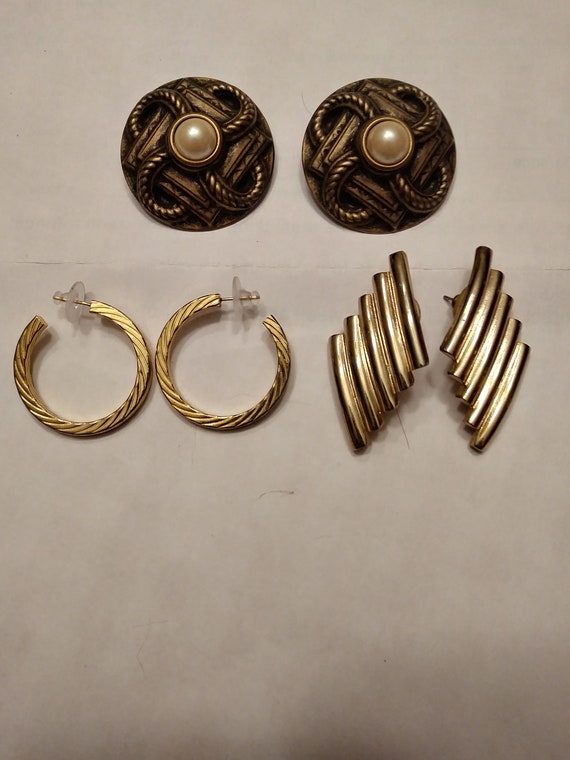 3 pair Vintage Costume Earrings - image 2