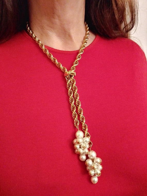 Vintage Goldtone and Pearl Necklace - image 4