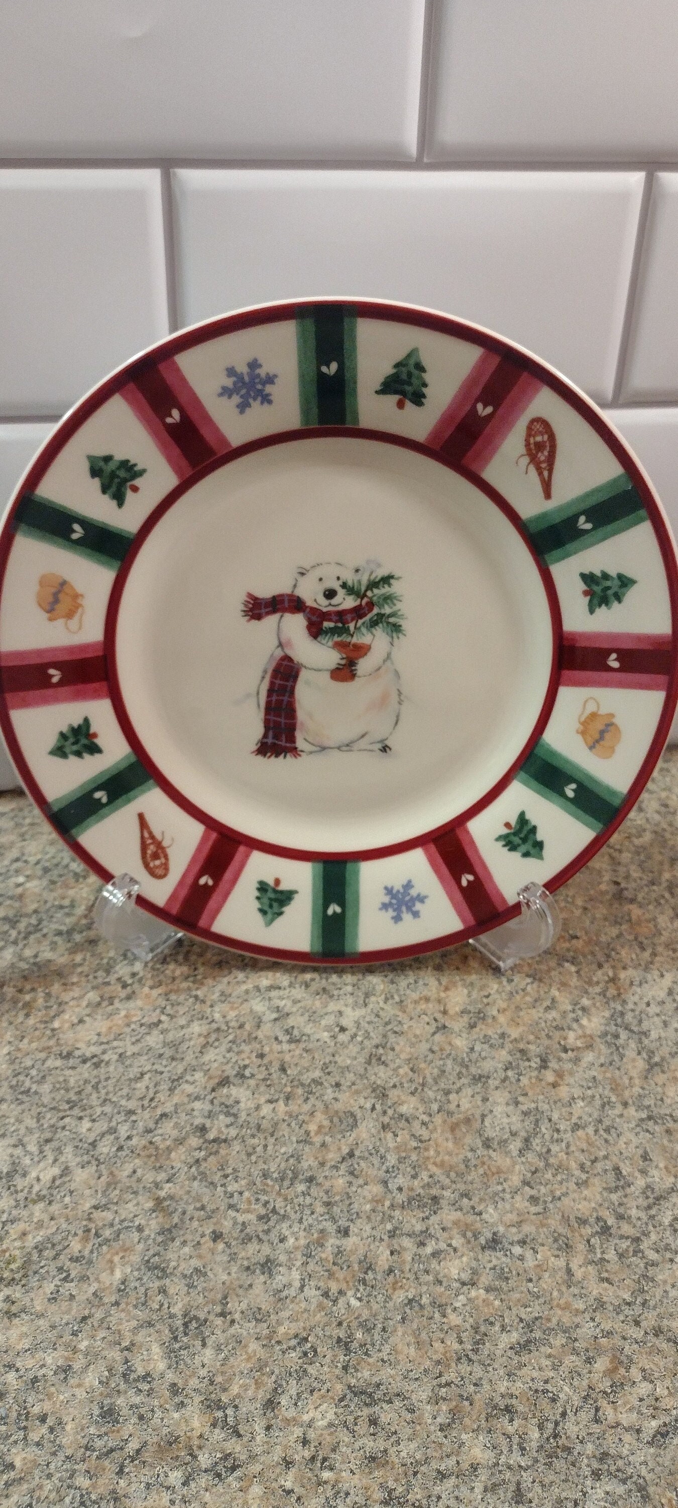 Pfaltzgraff Snow Bear Plates for Lunch, Salad, or Dessert
