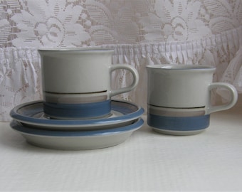 Arabia Finland: A Set Of Four UHTUA Series Coffee Cups And Four Saucers, Pattern By Inkeri Leivo