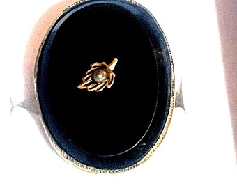 Victorian 10K Rose Gold Mourning Ring with Onyx & Pearl, Size 4.5