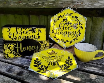 BEE home 25cm DECORATION,Bee wooden plaque,Bumble Bee wall decoration,Bee wooden decor,Bee happy gift,Bee lovers gift,Bee house decor