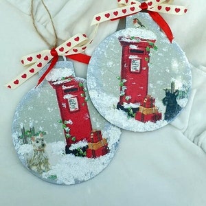 Westie Christmas Ornament: Snowy English Post Box Wooden Decor (12cm)