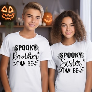 Halloween Schwangerschaft Ankündigung SVG Spooky Schwester zu sein Bruder zu sein svg erwartet Geschwister svg passende Shirt Baby Shower Reveal