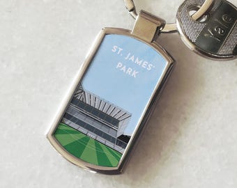 Newcastle Football Schlüsselbund Anhänger Geschenk | St. James Park Kunstwerk | Footy Supporter Fan Geburtstagsgeschenk |  Einweihungsparty Lehanding Home