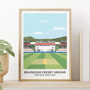Pode incluir: Uma ilustração digital do Beausejour Cricket Ground em Gros Islet, Santa Lúcia. A ilustração mostra um campo de críquete verde com um edifício branco ao fundo e um céu azul com nuvens brancas.