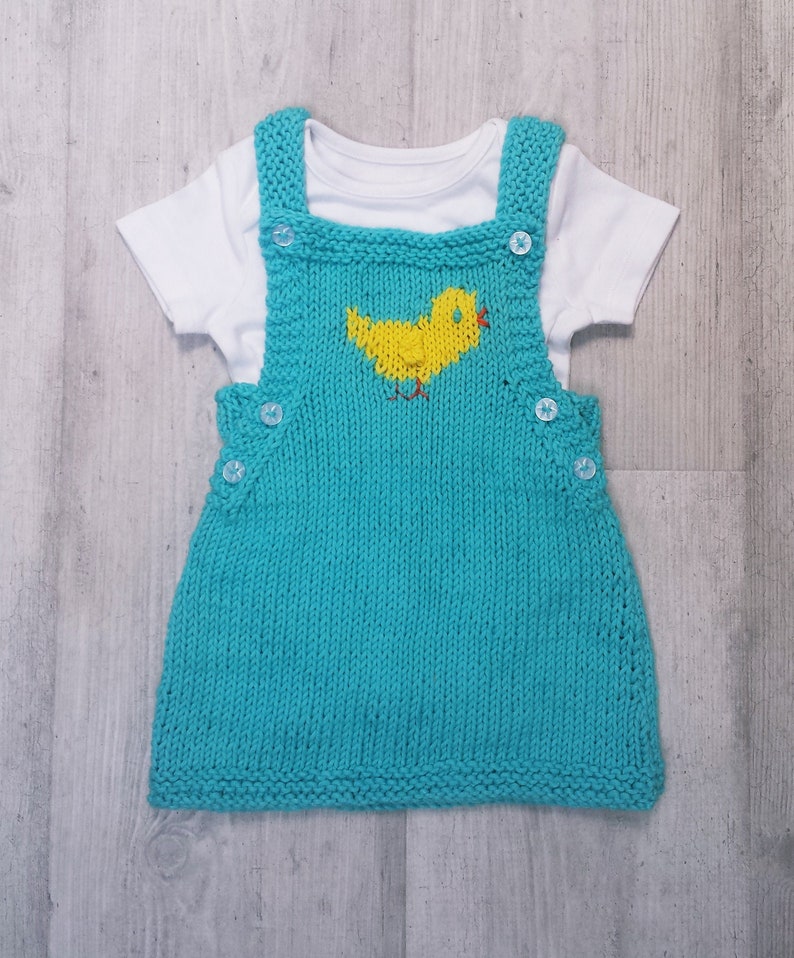 Baby Chick Aran Stickad Pinafore, pdf stickmönster, 0-3 år bild 6