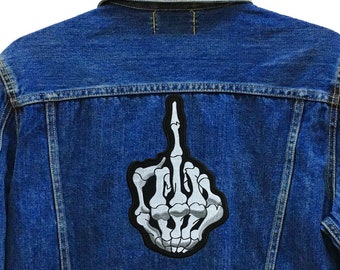Grande scheletro con dito medio grande ferro su patch di 24PlanetsStudio Jacket Patch