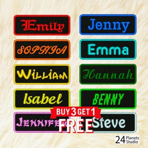 Puede incluir: Diez parches bordados para planchar con diferentes nombres, incluyendo Emily, Jenny, Sophia, Emma, William, Hannah, Isabel, Benny, Jennifer y Steve. Los parches están sobre un fondo negro con letras bordadas de colores. El texto "BUY 3 GET 1 FREE" es visible en la esquina inferior izquierda.