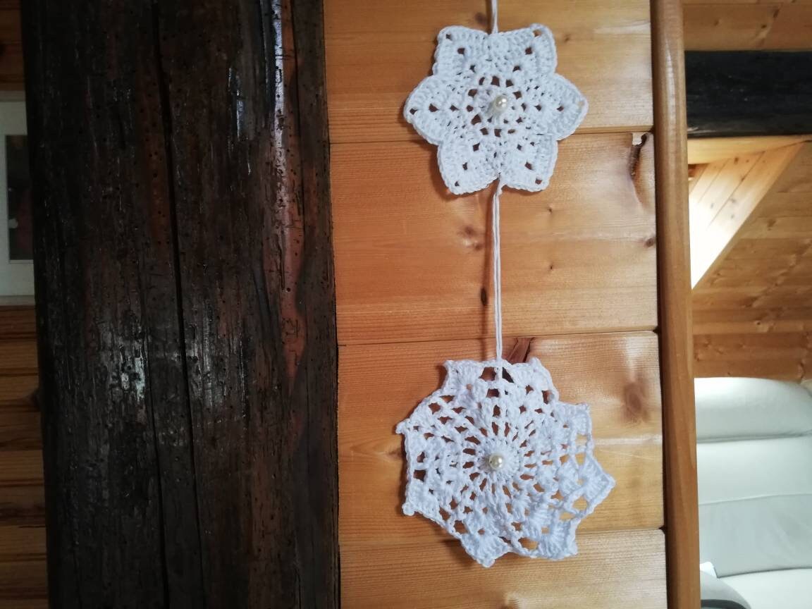 Étoiles Au Crochet à Supendre