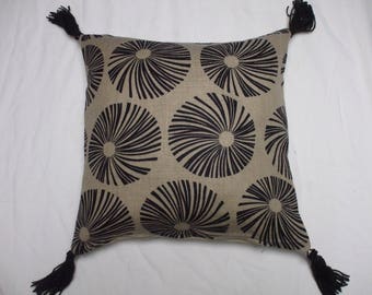 Retro Tassel Cushion