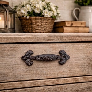 Brown Cast Iron Arrow Barn Door Handle 6 3/4” Long, Heavy Duty Rustic Farmhouse Pull Handle