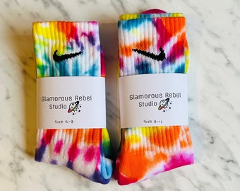 Gefärbte Nike Socken, bunter Regenbogen, 1 Paar, handgefärbt, pink, orange, gelb, grün, blau, lila