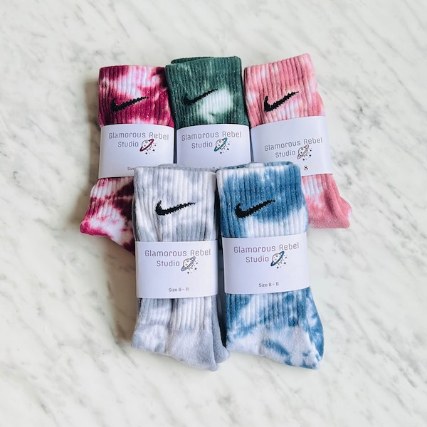 Chaussettes Nike tie-dye, bleu jean, vieux rose, chaussettes aux tons sourds, tie-dye, 1 paire, teints à la main, sur commande, gris, chaussettes vert foncé, bordeaux