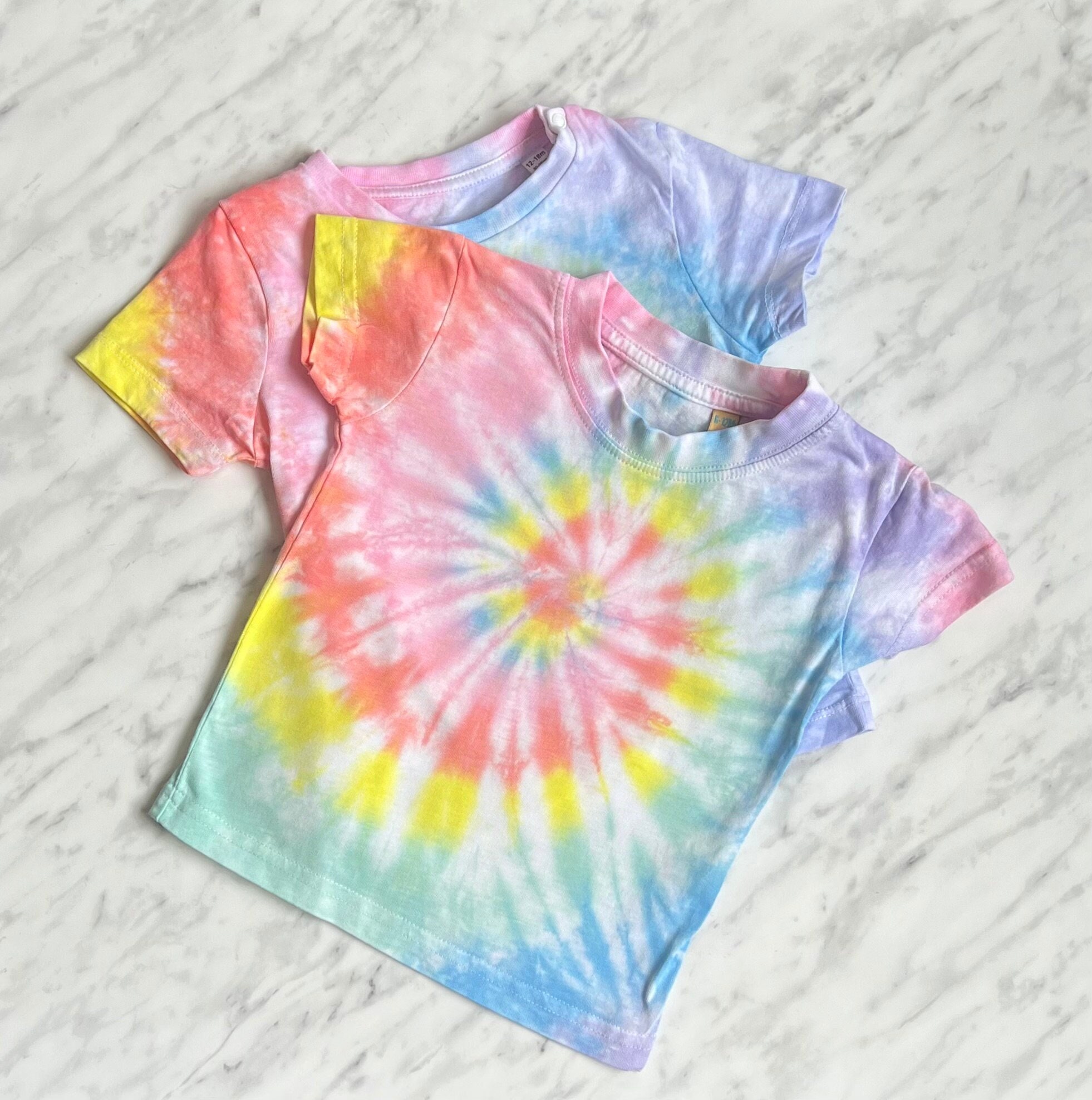 Rainbow Tie Dye Kit, Big 250ml Bottles, Real Fabric Dye, 5 Adult T-shirts  in Bright Colours, Same Day Postage 