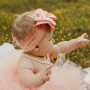 Pearl necklace for baby photo shoot deals