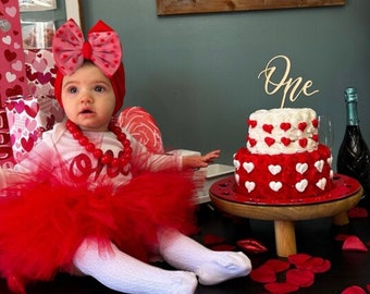 Erster Geburtstag Outfit, Mädchen 1. Geburtstag Tutu, ein Jahr alt, Smash Cake Foto Outfit, erster Geburtstag Outfit, Valentinstag Tutu