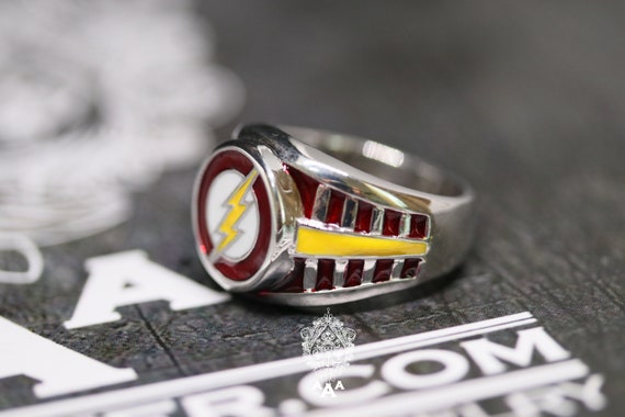 The Flash' Season 5: Check Out How The Flash Ring Functions - Heroic  Hollywood