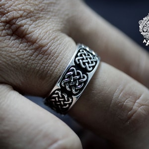Celtic ring,Celtic knot ring,knot jewelry,Celtic Wedding Rings,Sterling Silver 925 Black oxidize.(RC 014)