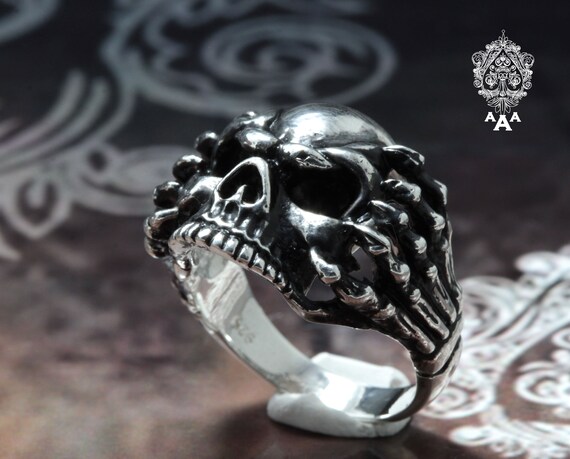 Bague Anneau Tête De Mort Couleur Argent Motard - Taille 55, Occasion En Parfait état