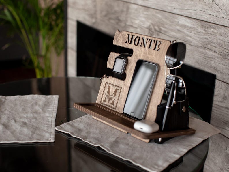 Custom Wood Docking Station - Christmas Gift Ideas: Men's Accessories Organizer image 2