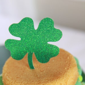 St Patrick&#39;s Day Toppers - Shamrock Good Luck Cupcake Toppers