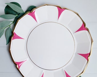 Daisy Scalloped Dinner Plates