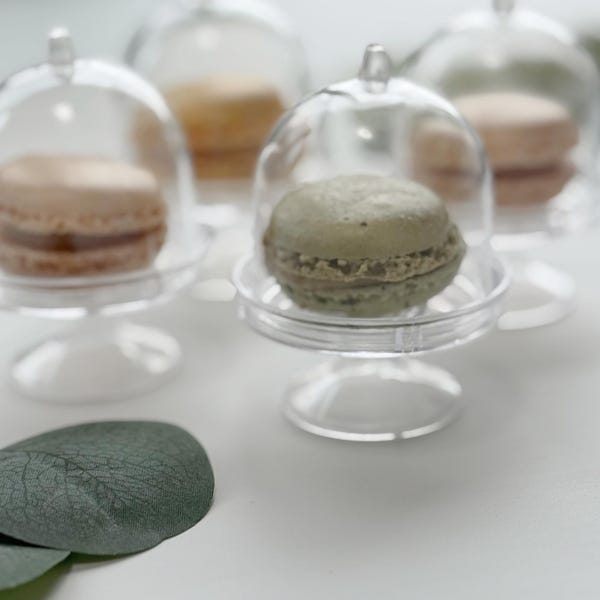 Mini Treat Domes - Set of 6 Clear Plastic Macaron Stands