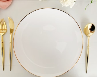 White with Gold Dinner Plates - Plastic