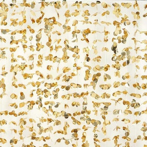 This 'Gold Flower Curtain' will have everyone in the party spirit. Guests will love using this as a backdrop to their photos - memories to treasure forever. The perfect photo booth background!