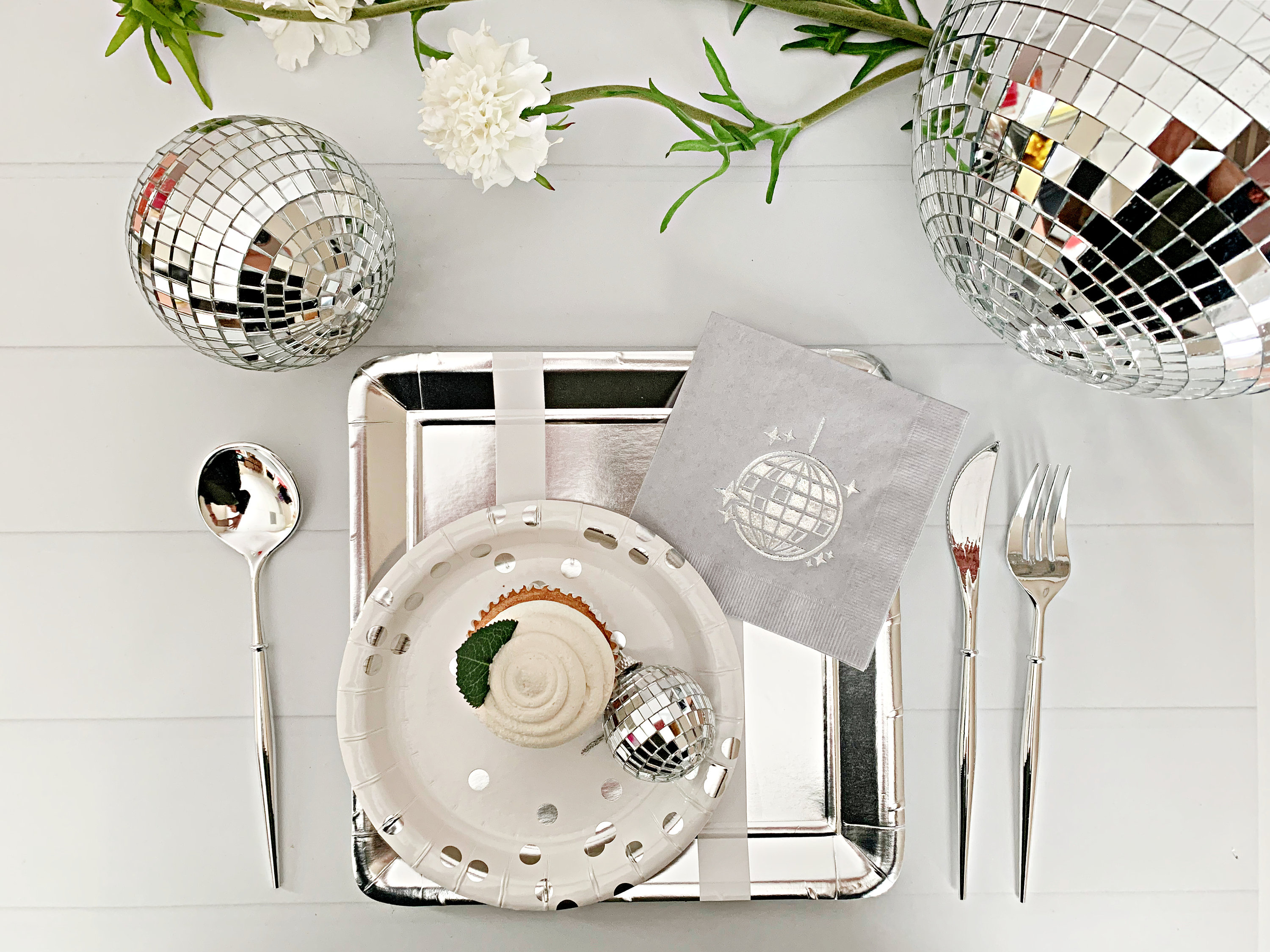 Buy Mirrored Disco Balls & Ornaments Online in India 