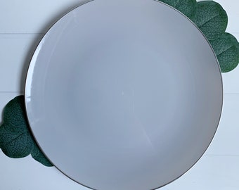 Grey with Silver Dinner Plates - Plastic