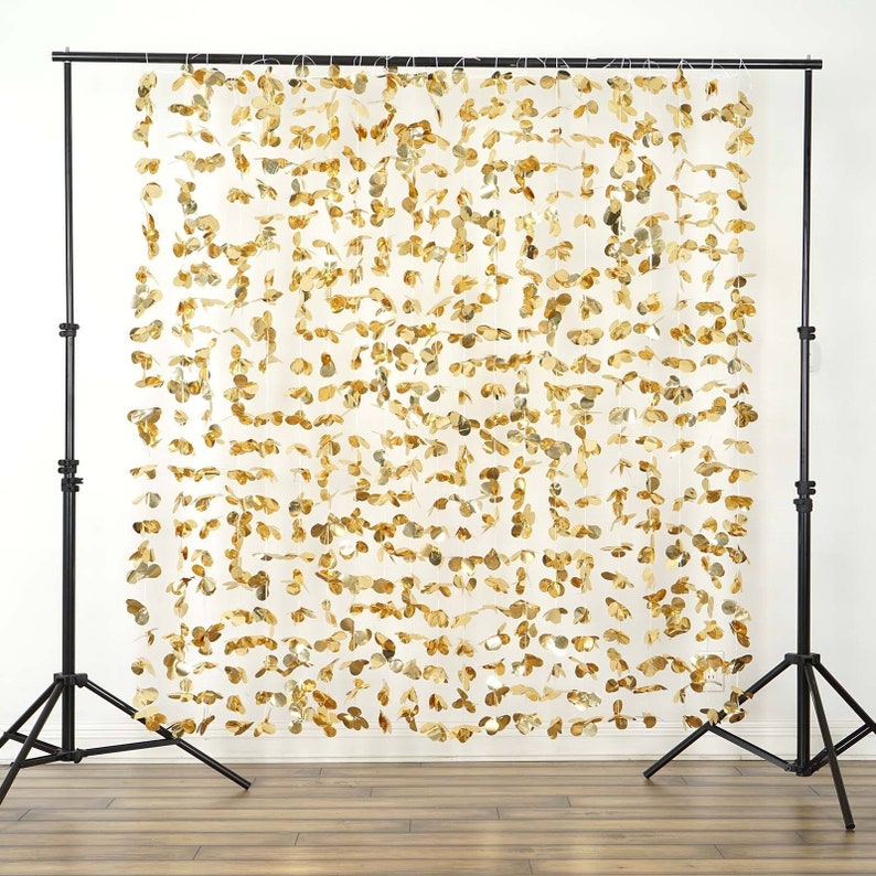 This 'Gold Flower Curtain' will have everyone in the party spirit. Guests will love using this as a backdrop to their photos - memories to treasure forever. The perfect photo booth background!