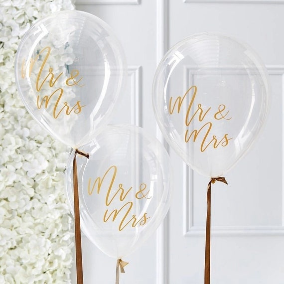 Mrs and Mrs Wedding Balloons - Gold Il_570xn