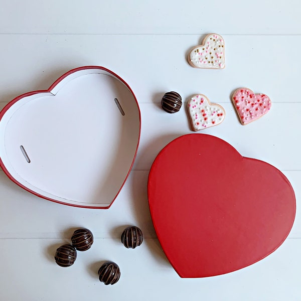 Red Heart Candy Box