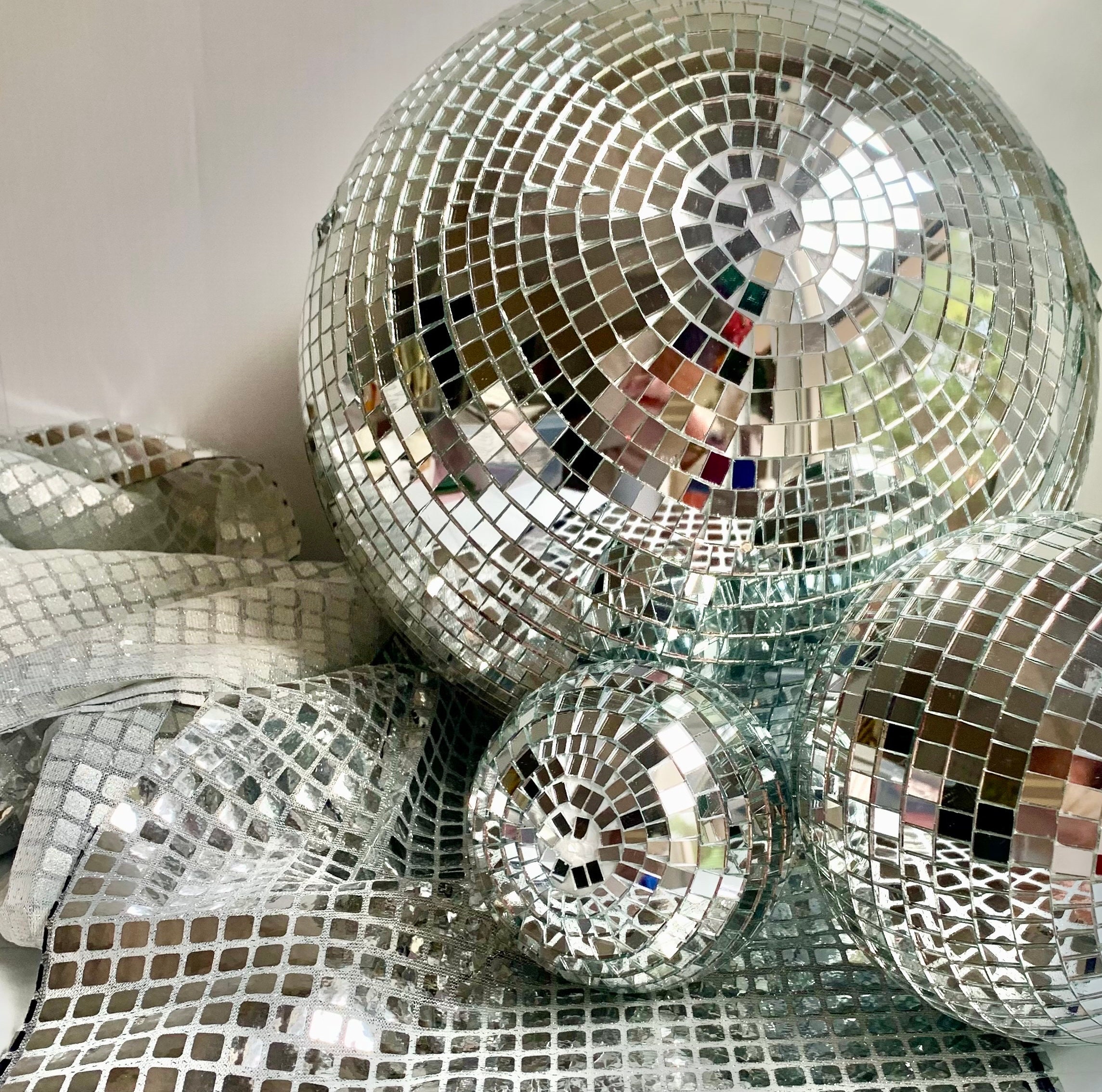 6 pièces disco Miroir Balles Plaqué Boule De Verre Noël laser Réfléchissant  Boule De Verre Domicile Décoration Suspendue Ornements Barre Fête  D'anniversaire Brillant, Mode en ligne
