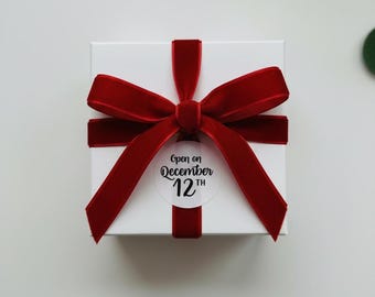 DIY Advent Calendar Kit: Stickers and Bags Christmas Countdown